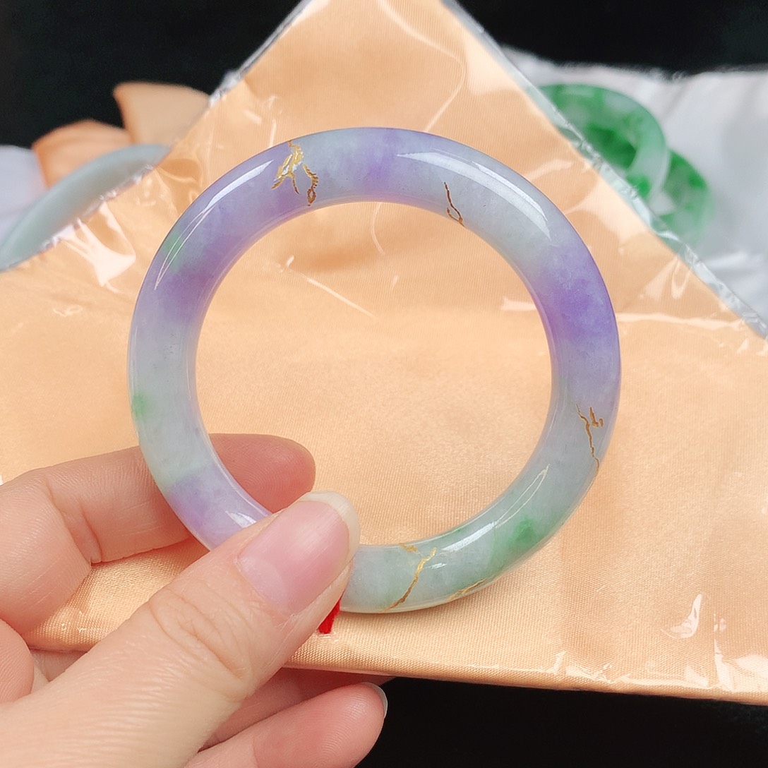 翡翠手镯未镶嵌033xccvbb