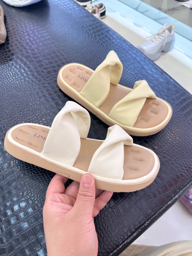 休闲时尚包脚凉拖鞋
