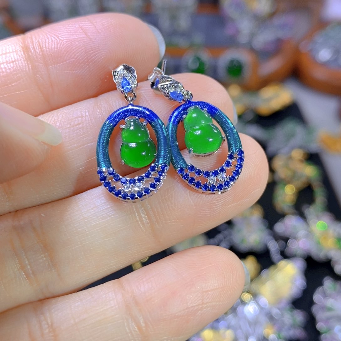 翡翠颈饰银S925镶嵌天然翡翠