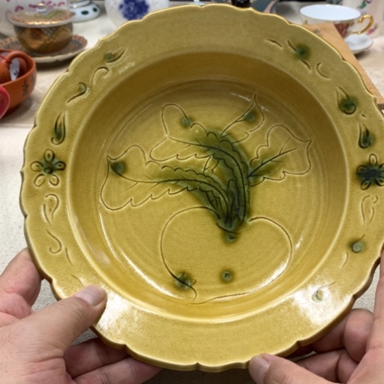 瓷片这些是非黑白