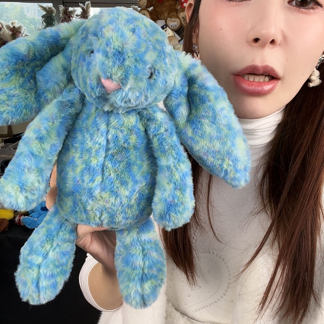 L***.毛绒798号莫奈新版兔子