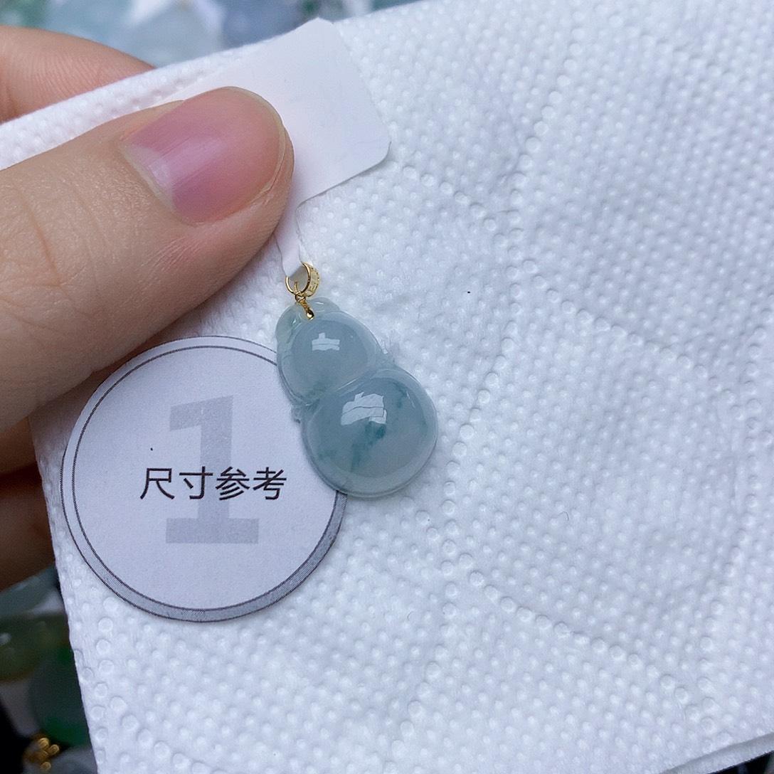 翡翠18K金镶嵌颈饰天然A货翡翠