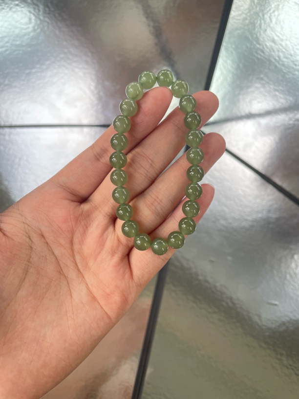 和田玉卡8高冰湖水绿冰润气质高雅送礼优选