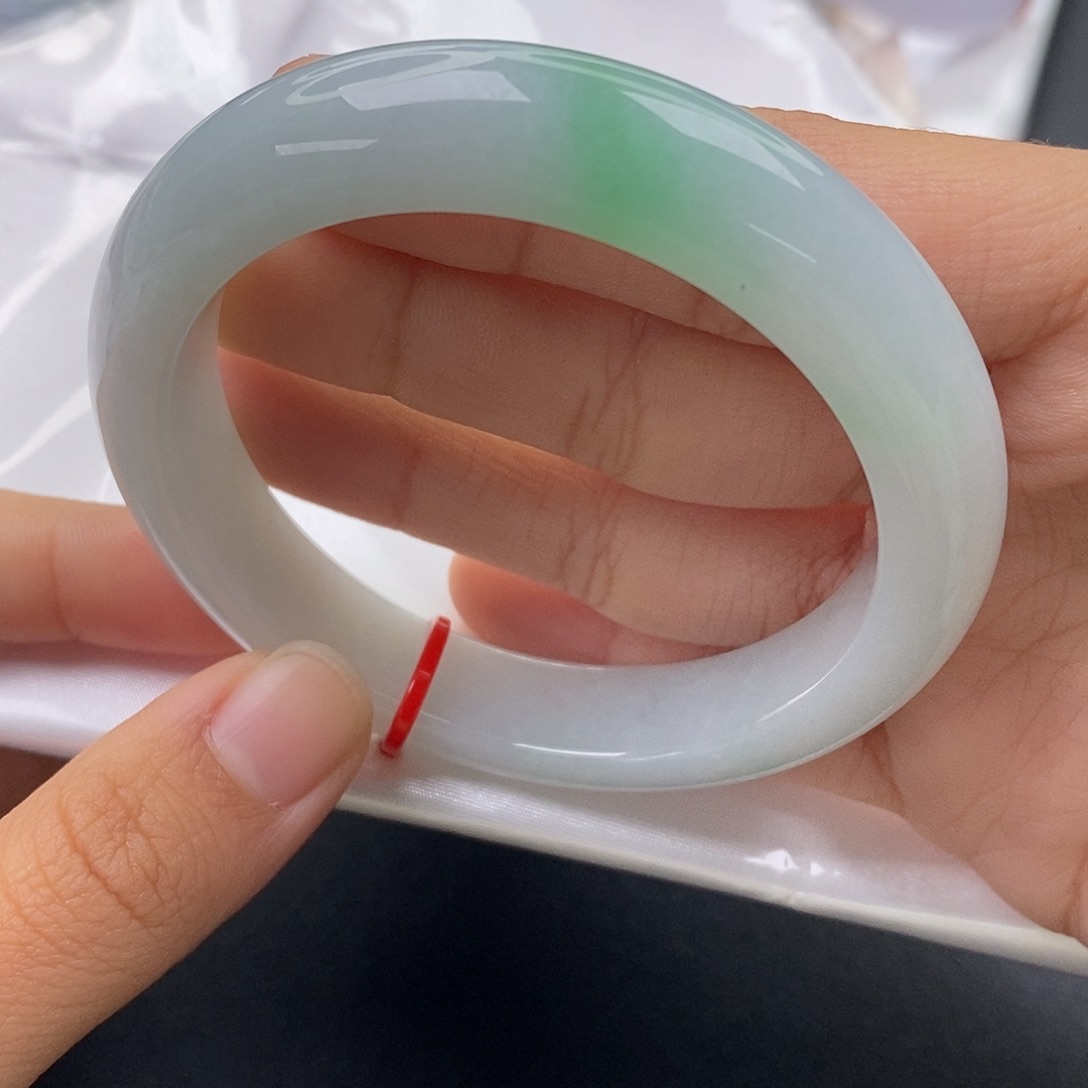 一***y翡翠未镶嵌手镯56正圈 231197