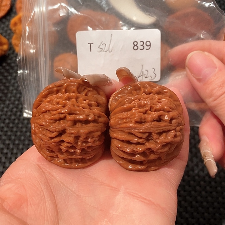 文玩核桃吊坠四座楼42.3