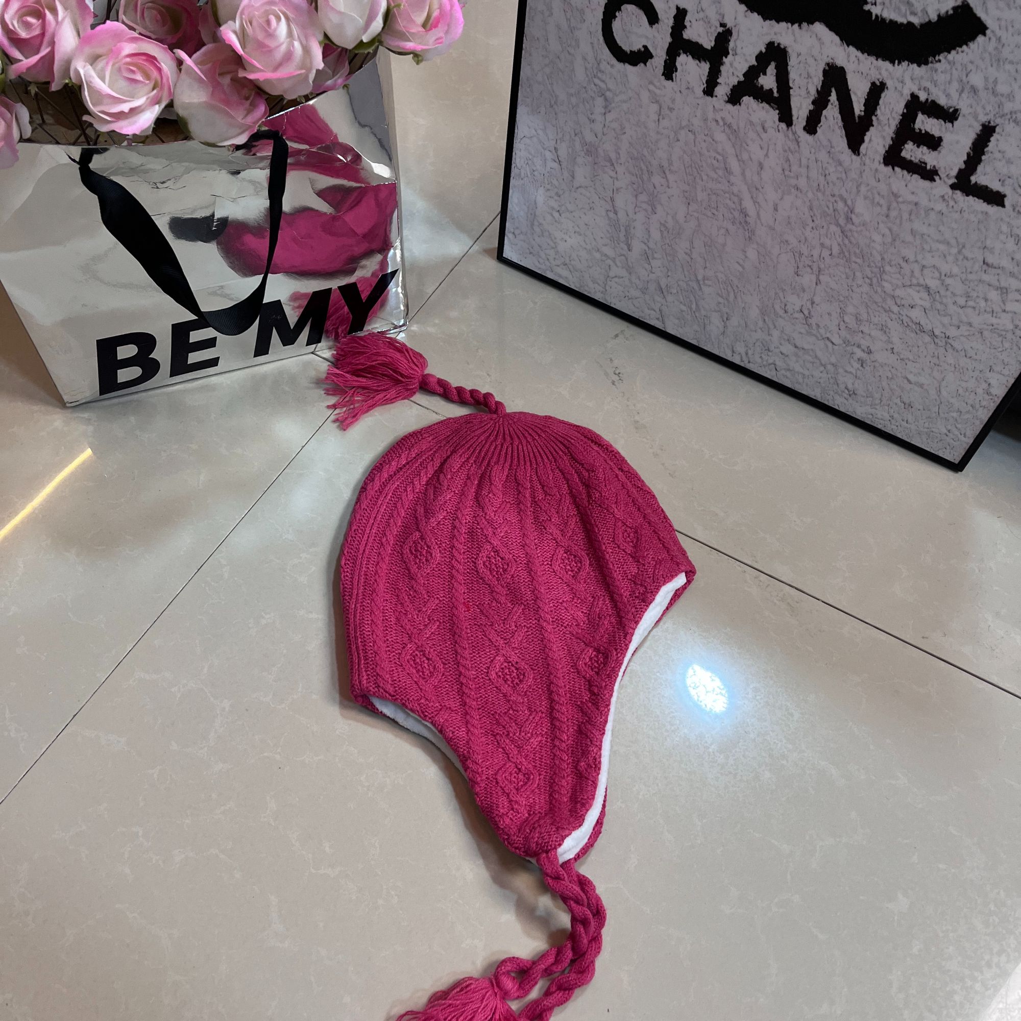 冬季儿童玫红色包头帽针织秋冬保暖休闲