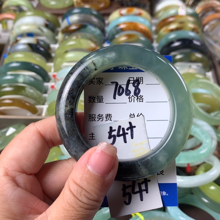 蛇纹石玉未镶嵌手镯7068