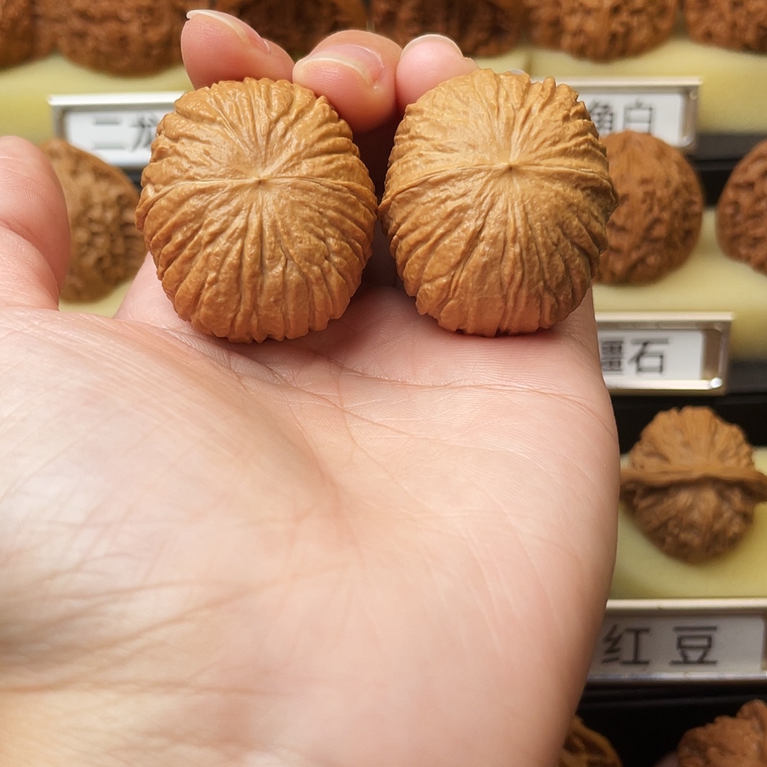 文玩核桃吊坠猴头元宝37尺