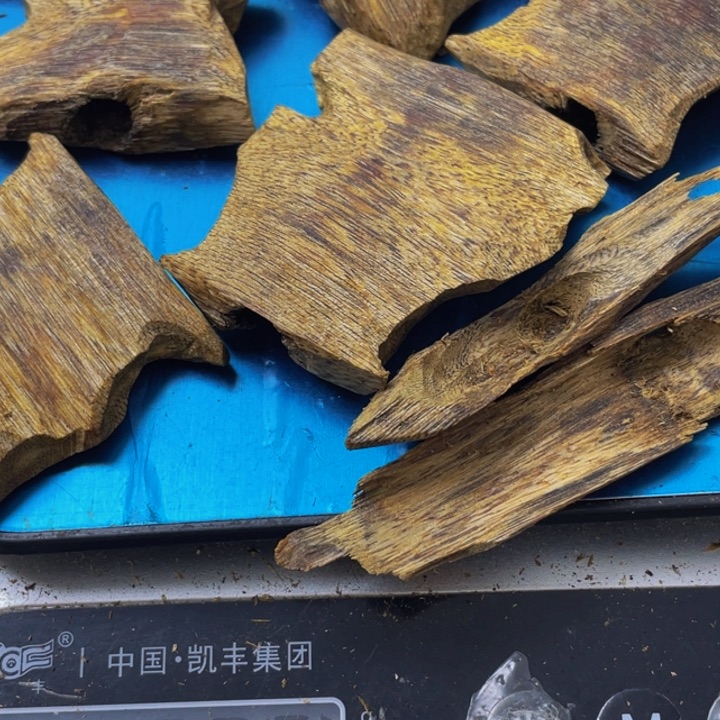 蹦***啾沉香沉香碎屑海南白棋67g