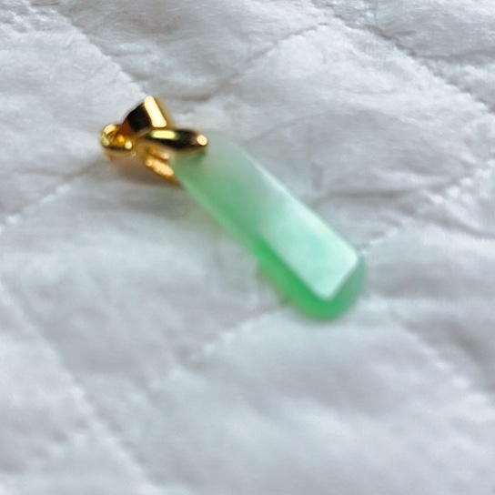 翡翠颈饰未镶嵌时*吊坠