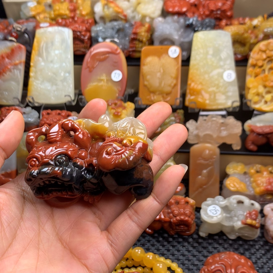 石英质玉（黄龙玉）挂件未镶嵌