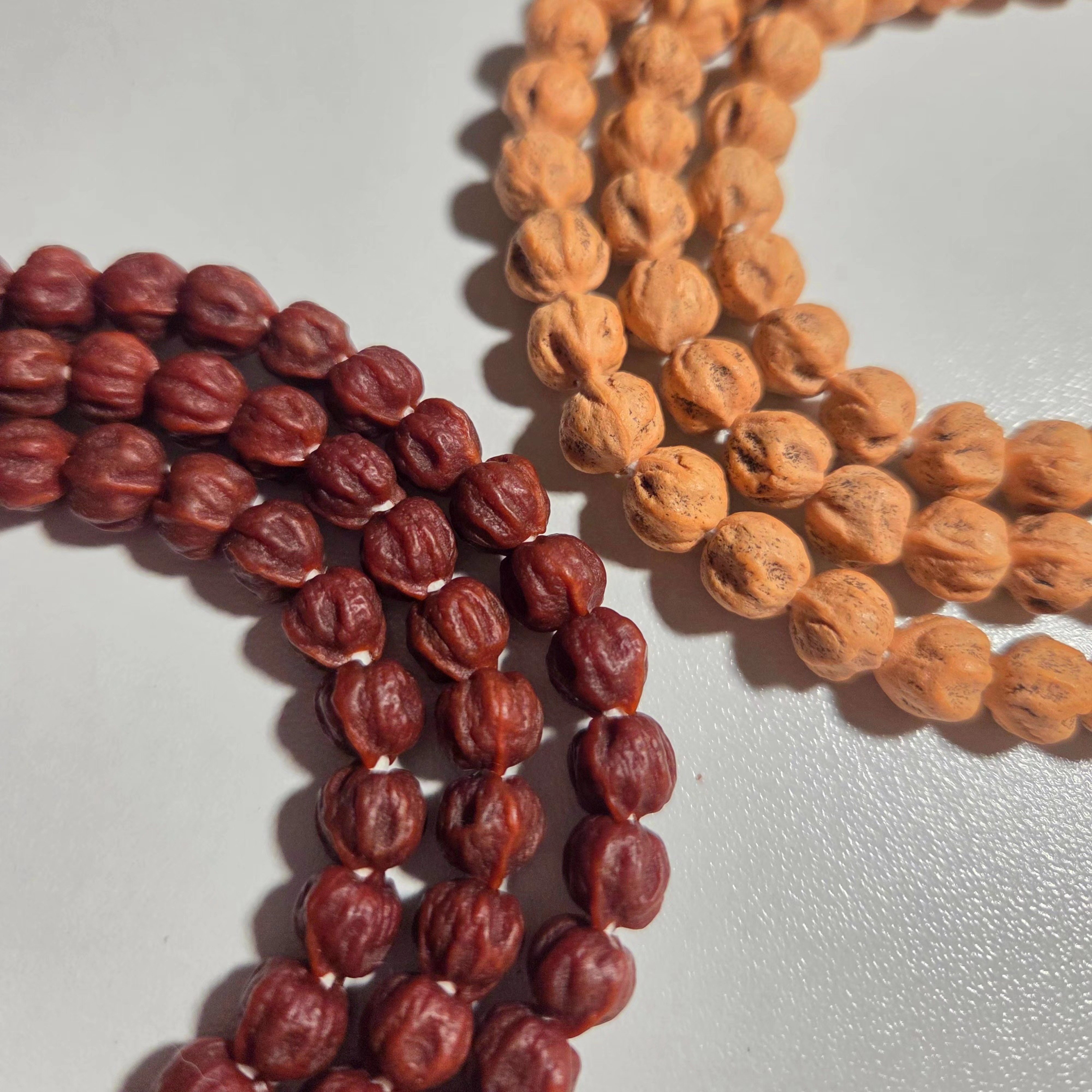 一款热振黄油皮矮桩莲花百香籽，皮质细腻，走色玉化快，桩型规整