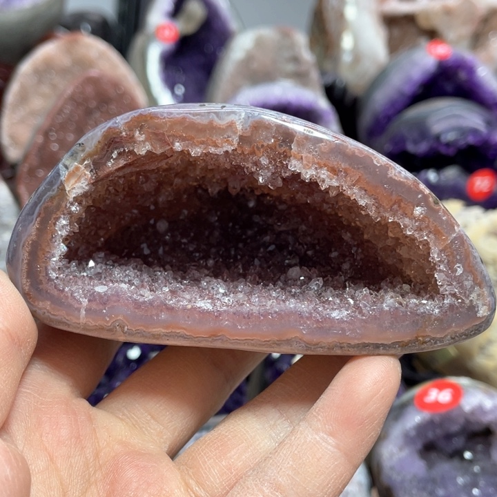 水晶摆件未镶嵌捡漏