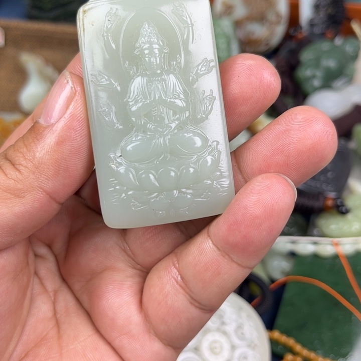 和田玉颈饰未镶嵌