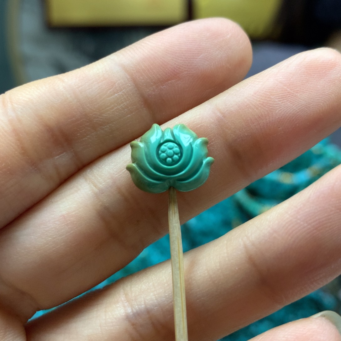 绿松石配饰未镶嵌