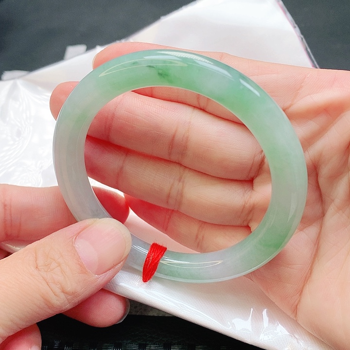 翡翠手镯未镶嵌圆条55