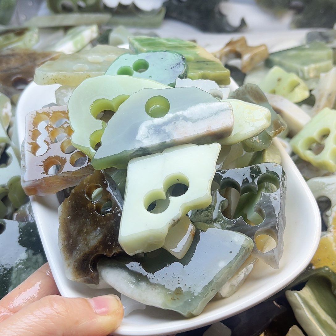 未镶嵌和田玉珠宝奇石凌**月