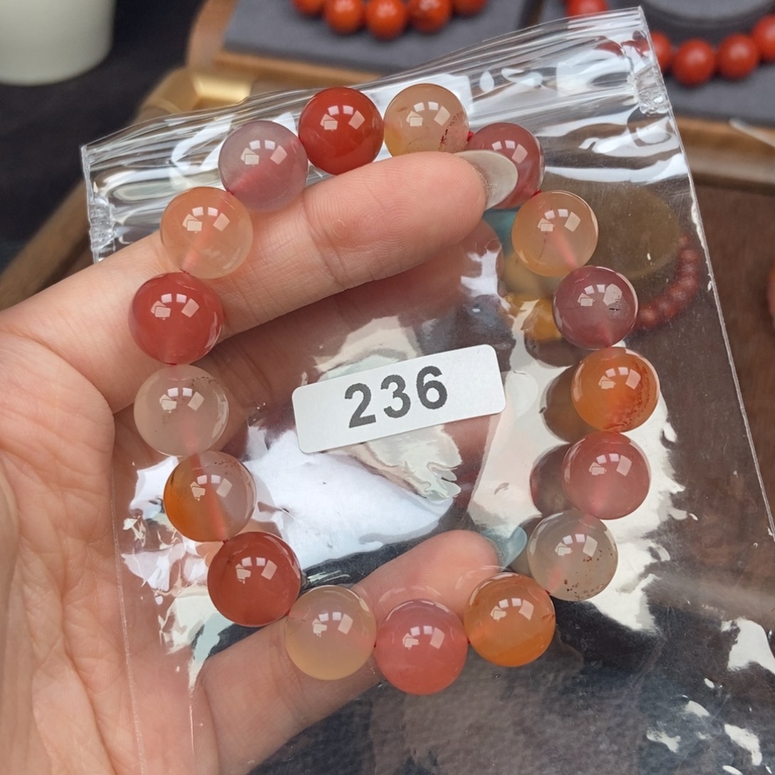 南红玛瑙未镶嵌手链卡11.8