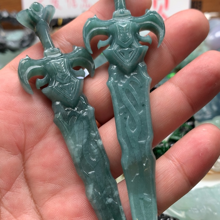 翡翠颈饰未镶嵌保真天然a货翡翠