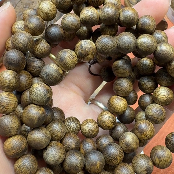大叶紫檀（黑酸枝木类）