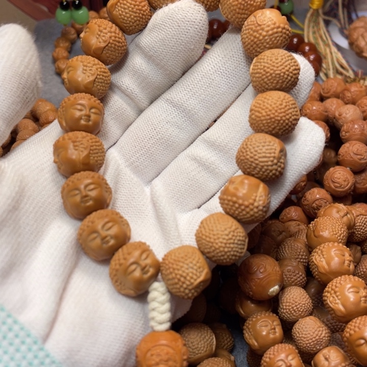 猴头核桃手串是***.宝宝