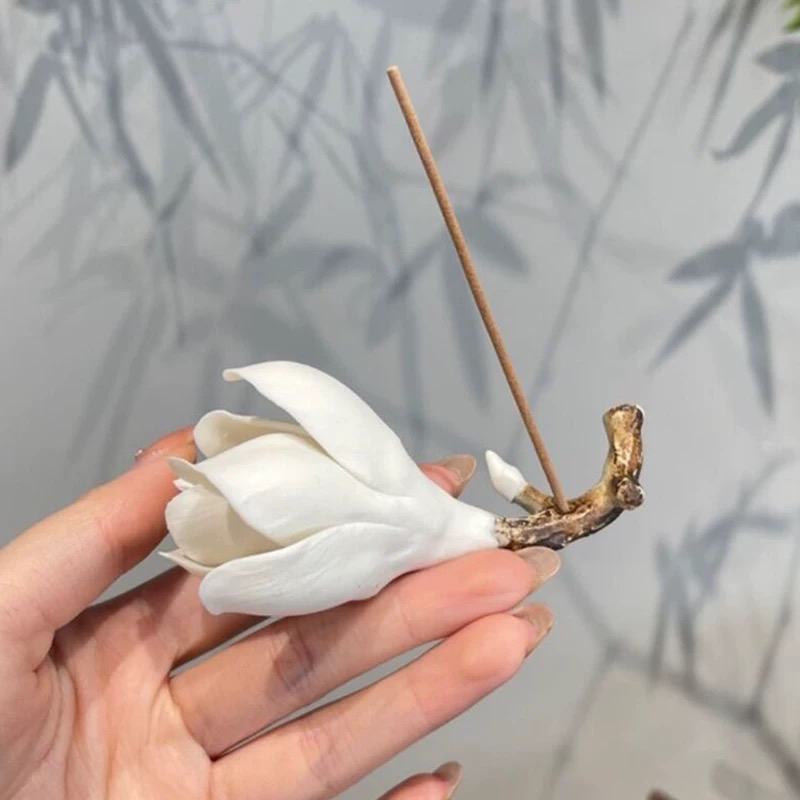 白色玉兰花陶瓷一体毛笔架笔搁茶宠插香高颜值文房摆件