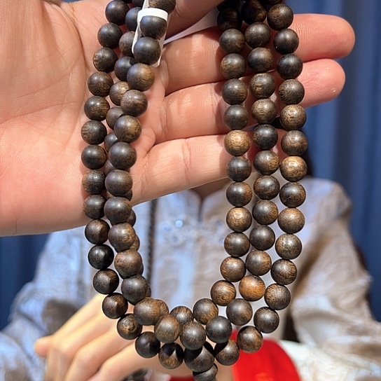 沉香手串蓝宝石高货0.9多样性发货1条