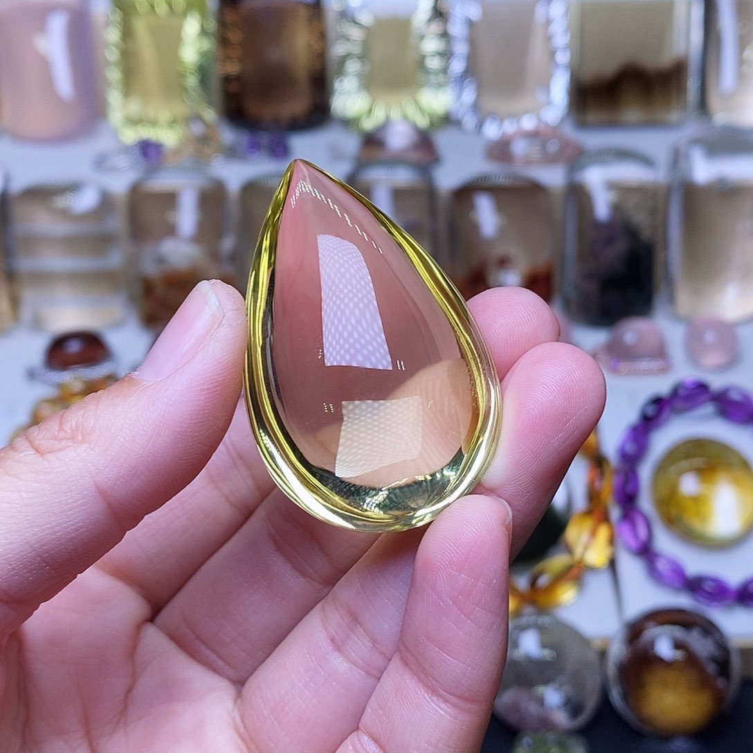 水晶水晶吊坠送珠链未镶嵌小*子