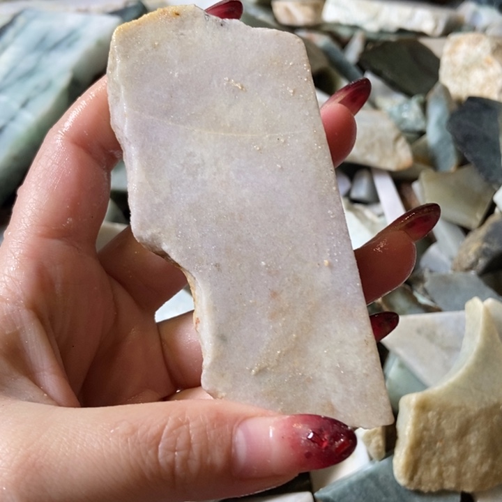 翡翠颈饰未镶嵌天然翡翠