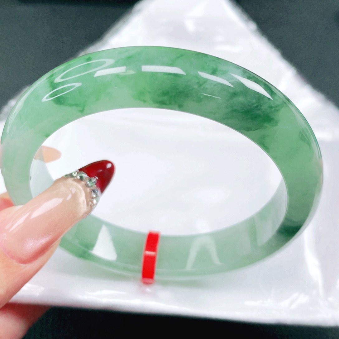 翡翠未镶嵌手镯58