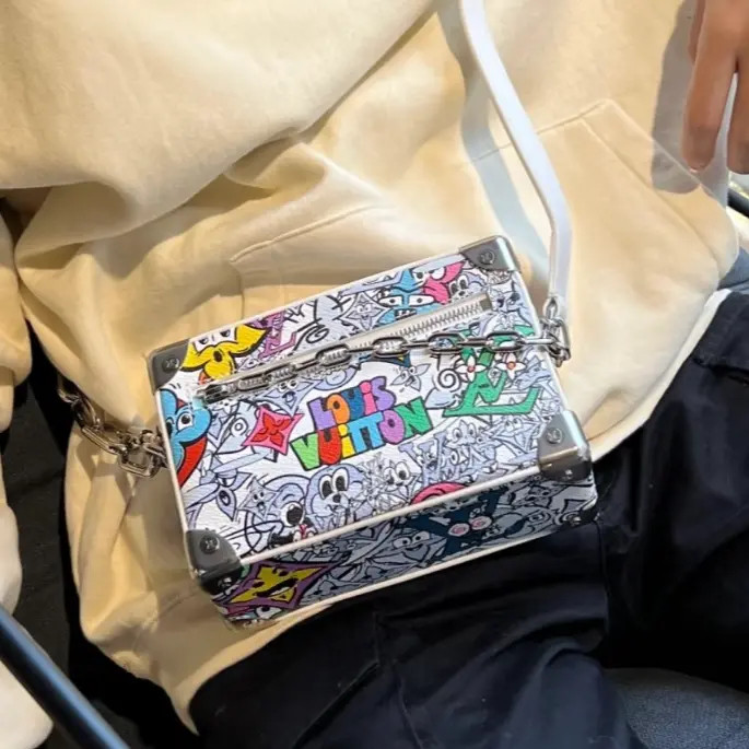 蔚蓝/涂鸦系列  硬盒子包 芯片