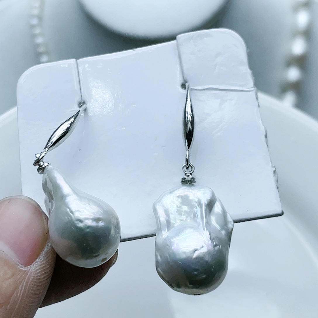 淡水珍珠颈饰钛钢