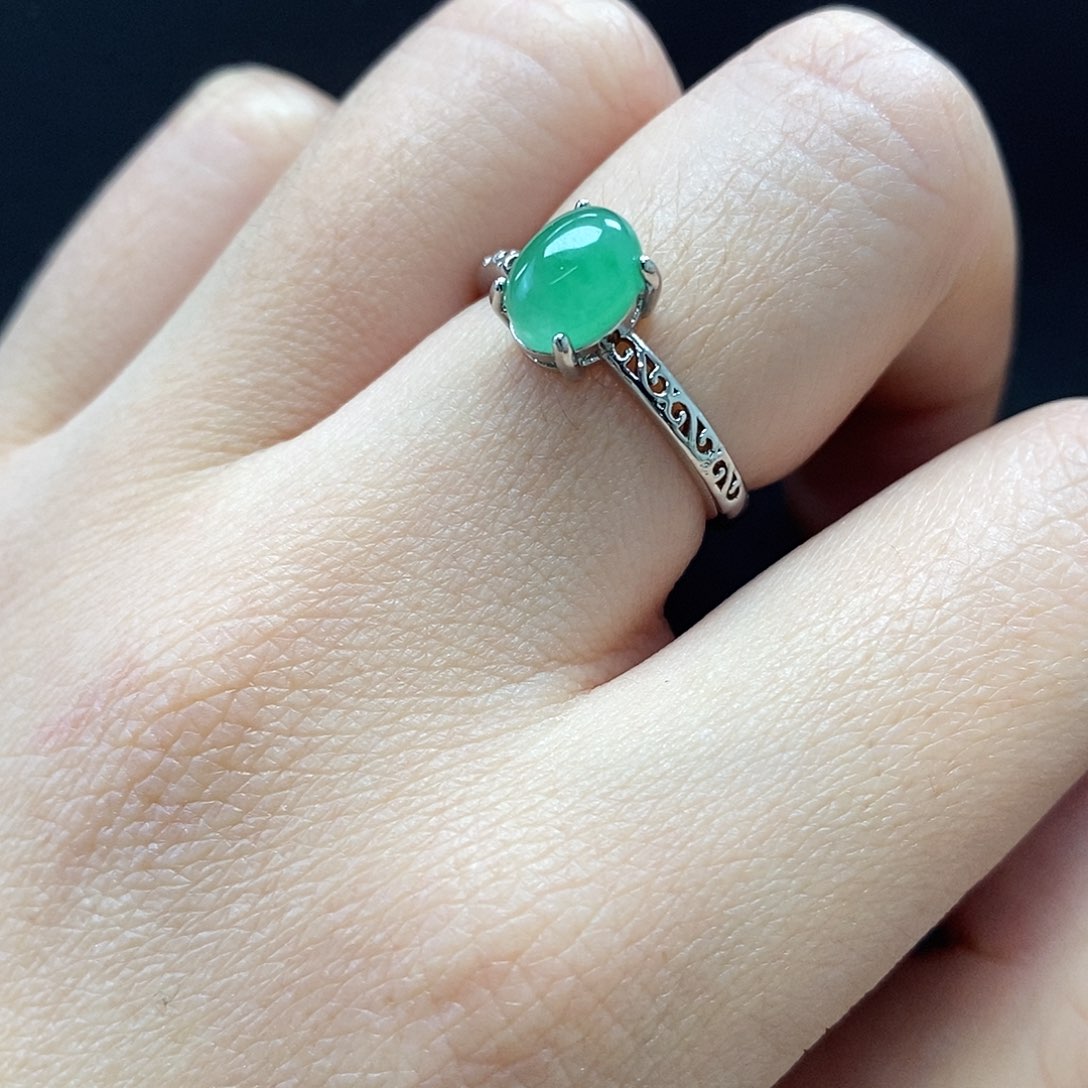 石英质玉戒指合金