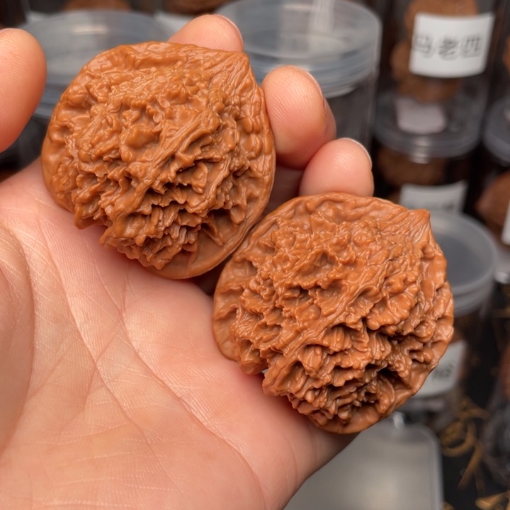 吊坠文玩核桃满天星52.3克