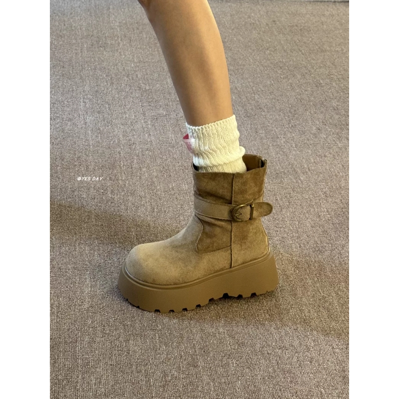 复古绒面小个子超火增高厚底马丁靴女2025秋季新款美拉德显瘦短靴