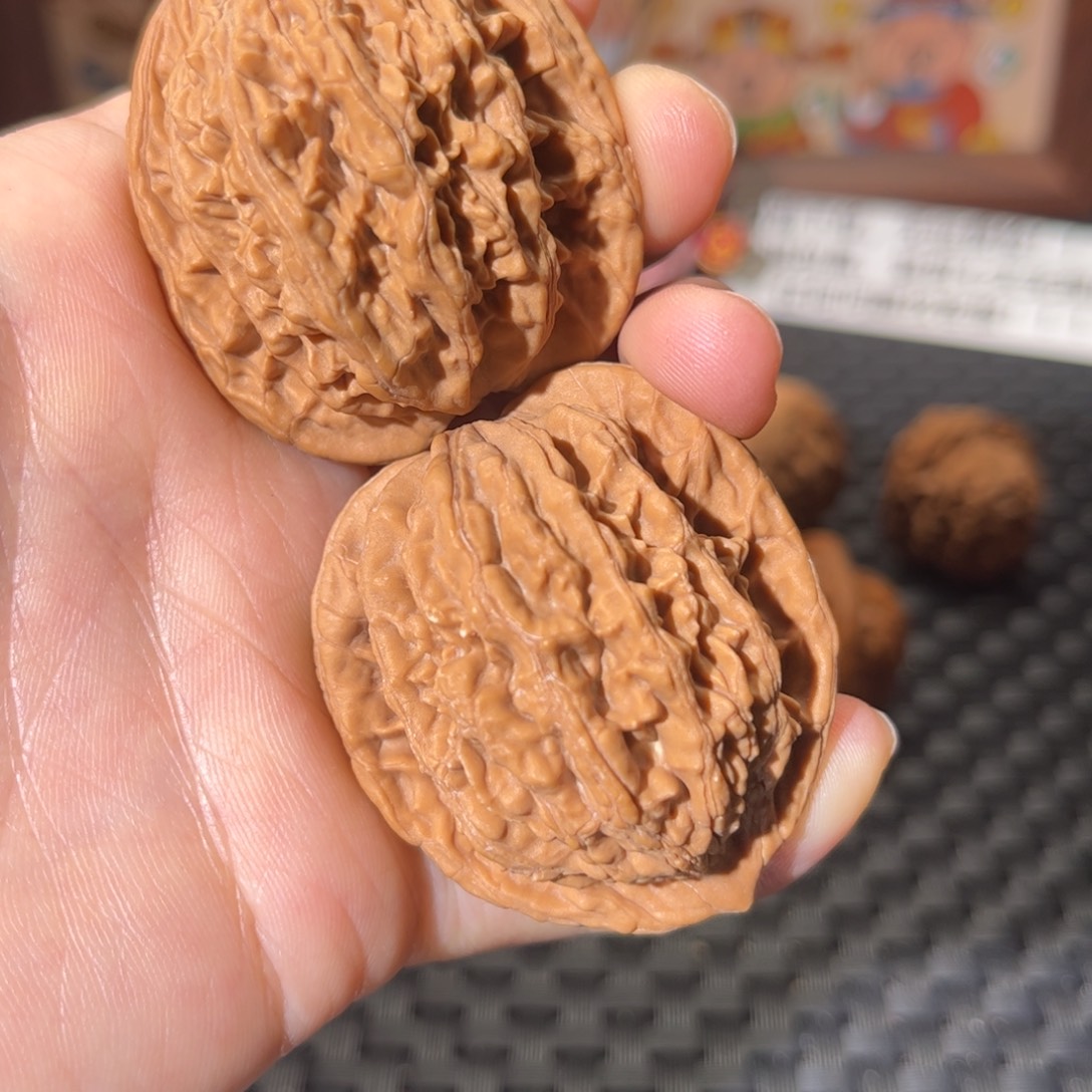 核桃文玩麦穗虎头