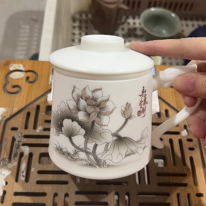 微瑕无运费险，介意的勿拍，谢谢支持！办公杯