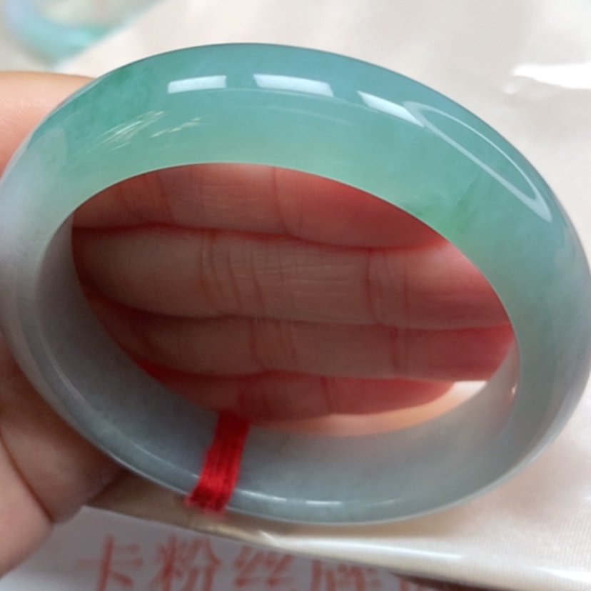【闪购商品】翡翠手镯未镶嵌冰绿半山水手镯5556圈34号