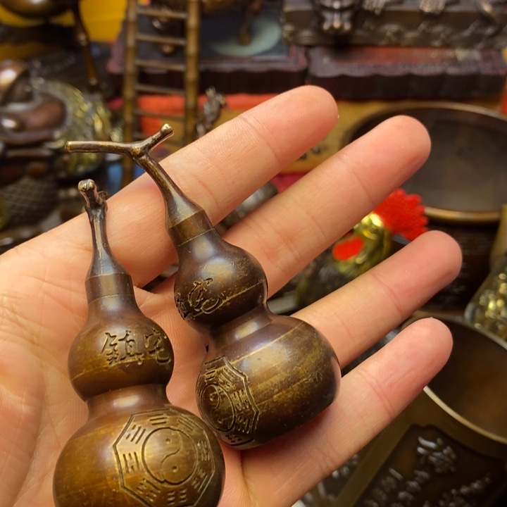 铜器摆件做工精良