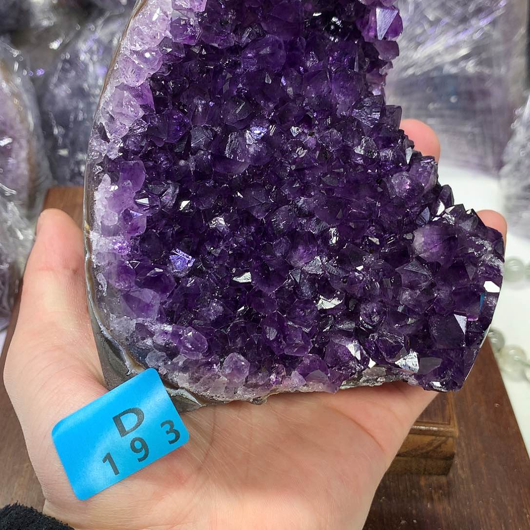 紫晶大型摆件（非配饰）未镶嵌