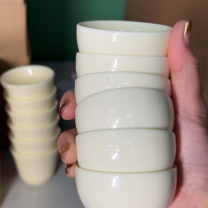 高端羊脂玉茶杯六个一组