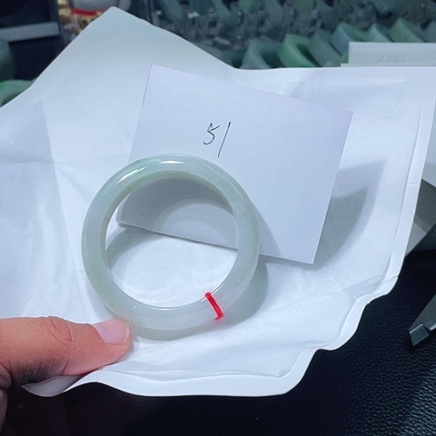 翡翠未镶嵌手镯天然翡翠手镯