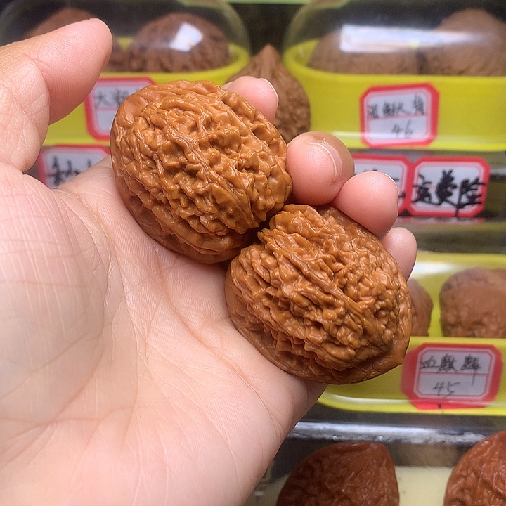 吊坠文玩核桃小***赫蚂蚁王