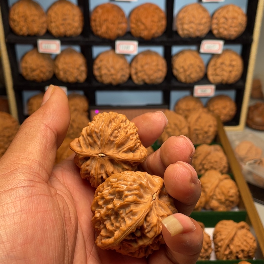 諨***文玩核桃吊坠鸡心40