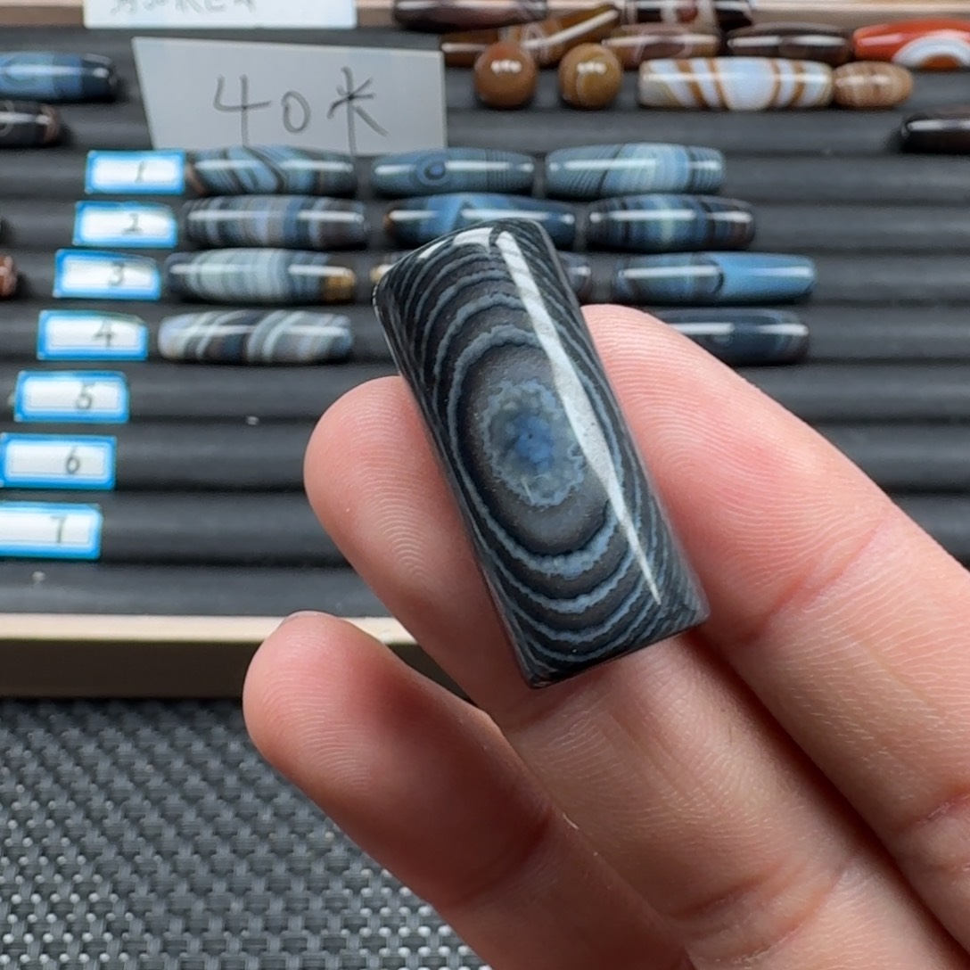 吖***咘玛瑙/玉髓未镶嵌颈饰