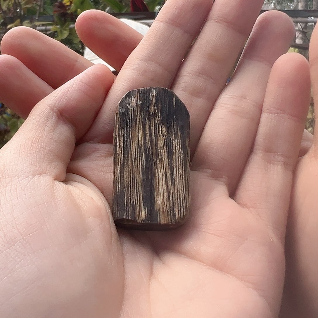 沉香沉香枕沉水浮无事牌多样性发货一个4克