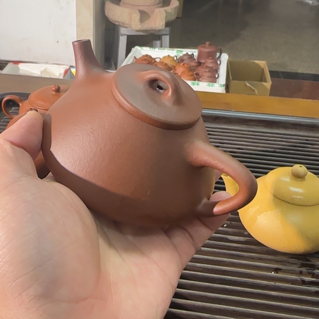 紫砂茶壶羊角山紫泥石瓢