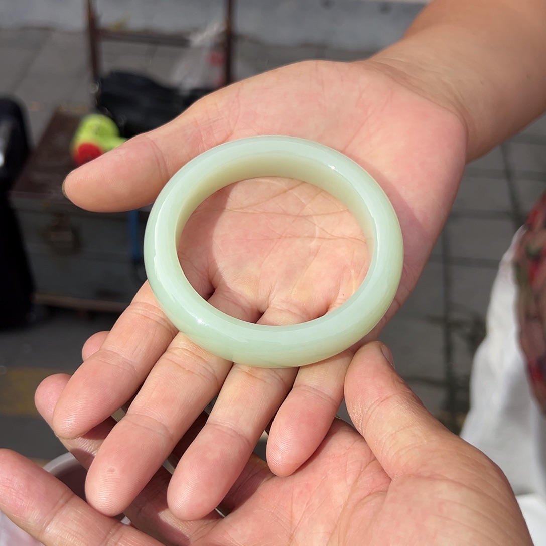 和田玉手镯未镶嵌豪华巨漏新疆且末料精品无暇