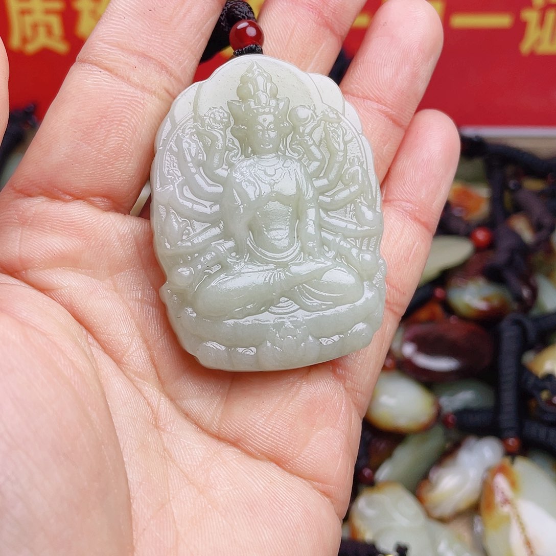 和田玉颈饰未镶嵌