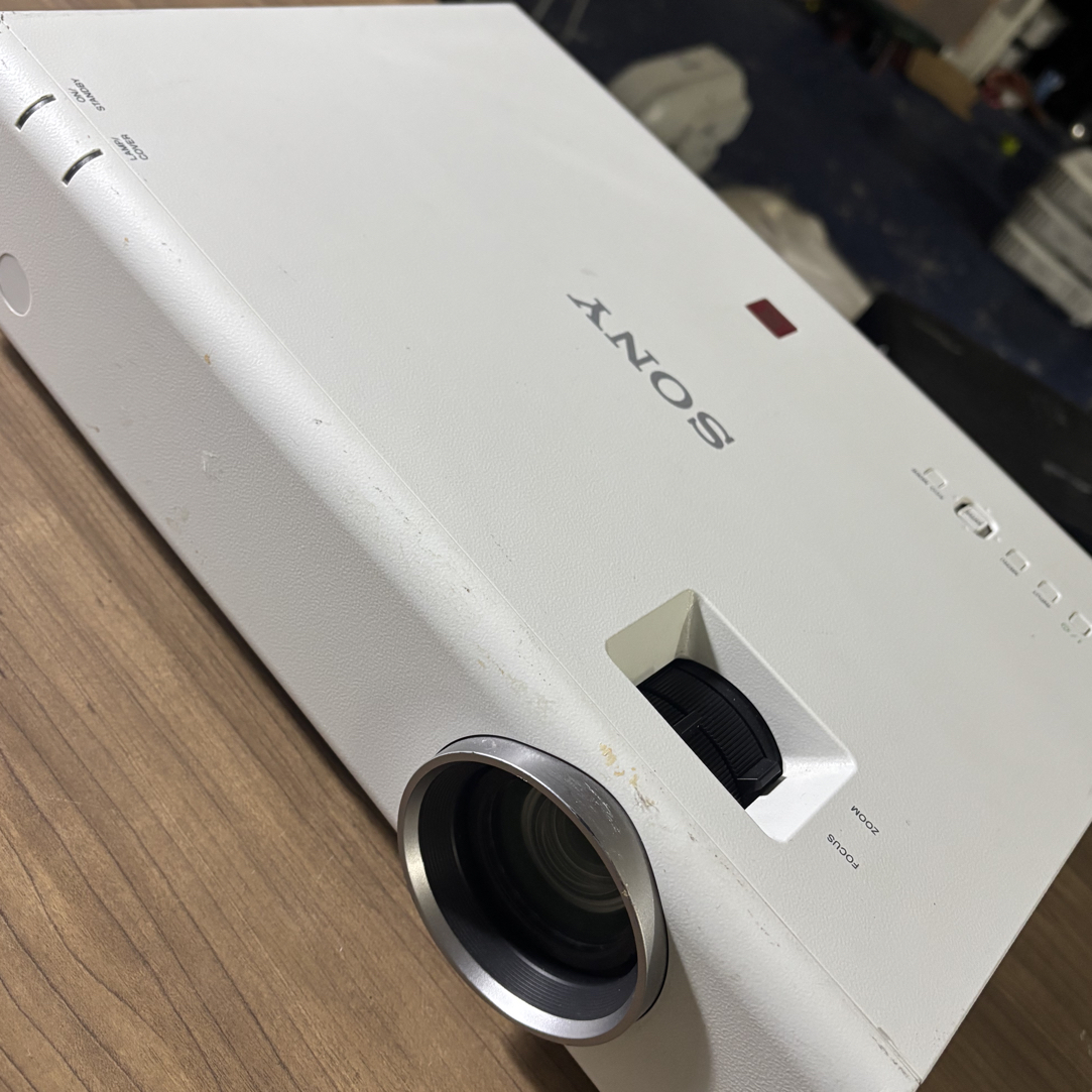 二手 Sony 1280.800红标投影仪 运费自理